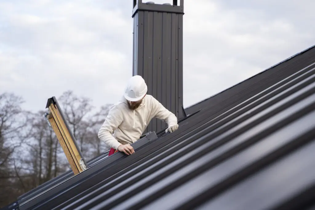 Commercial Roof Needs Repair.